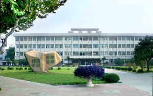 云南考生多少分能考上平顶山学院？附近三年最低院校投档线