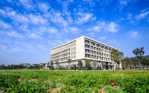 湖南高考535分左右的可以报考的公办本科大学名单！ 2024年高考有56所最低分在535左右的大学